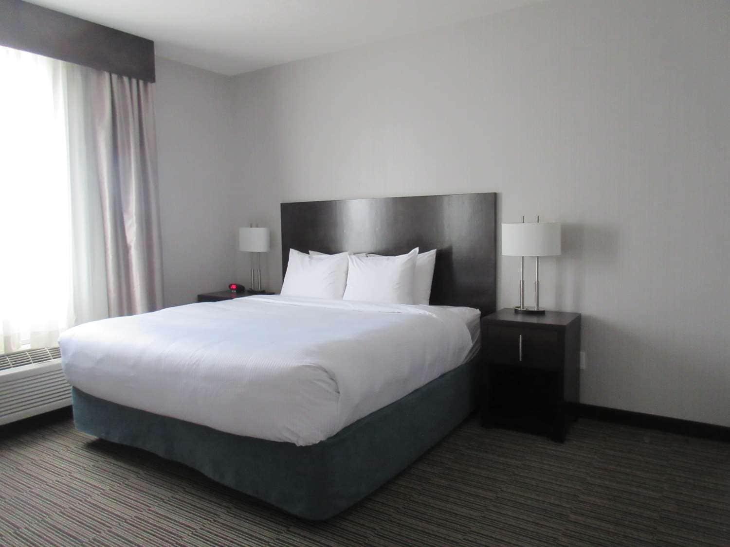 วินด์เกต บาย วินด์แฮม แอร์ดรี Hotel ภายนอก รูปภาพ